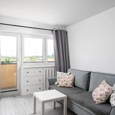 Apartment Czerniakowska Comfy By Bookinghost