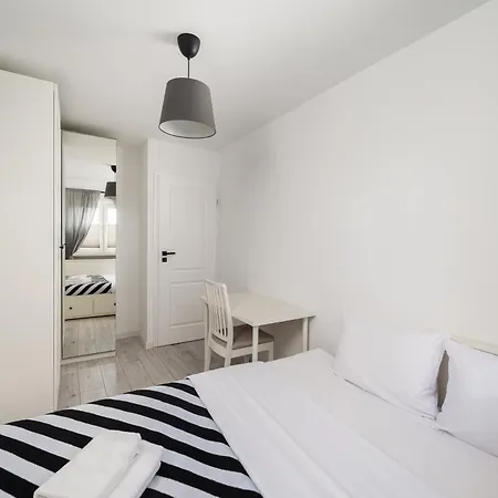 Czerniakowska Comfy By Bookinghost Warsaw